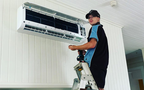 Scheduled air conditioning maintenance visit in Cairns